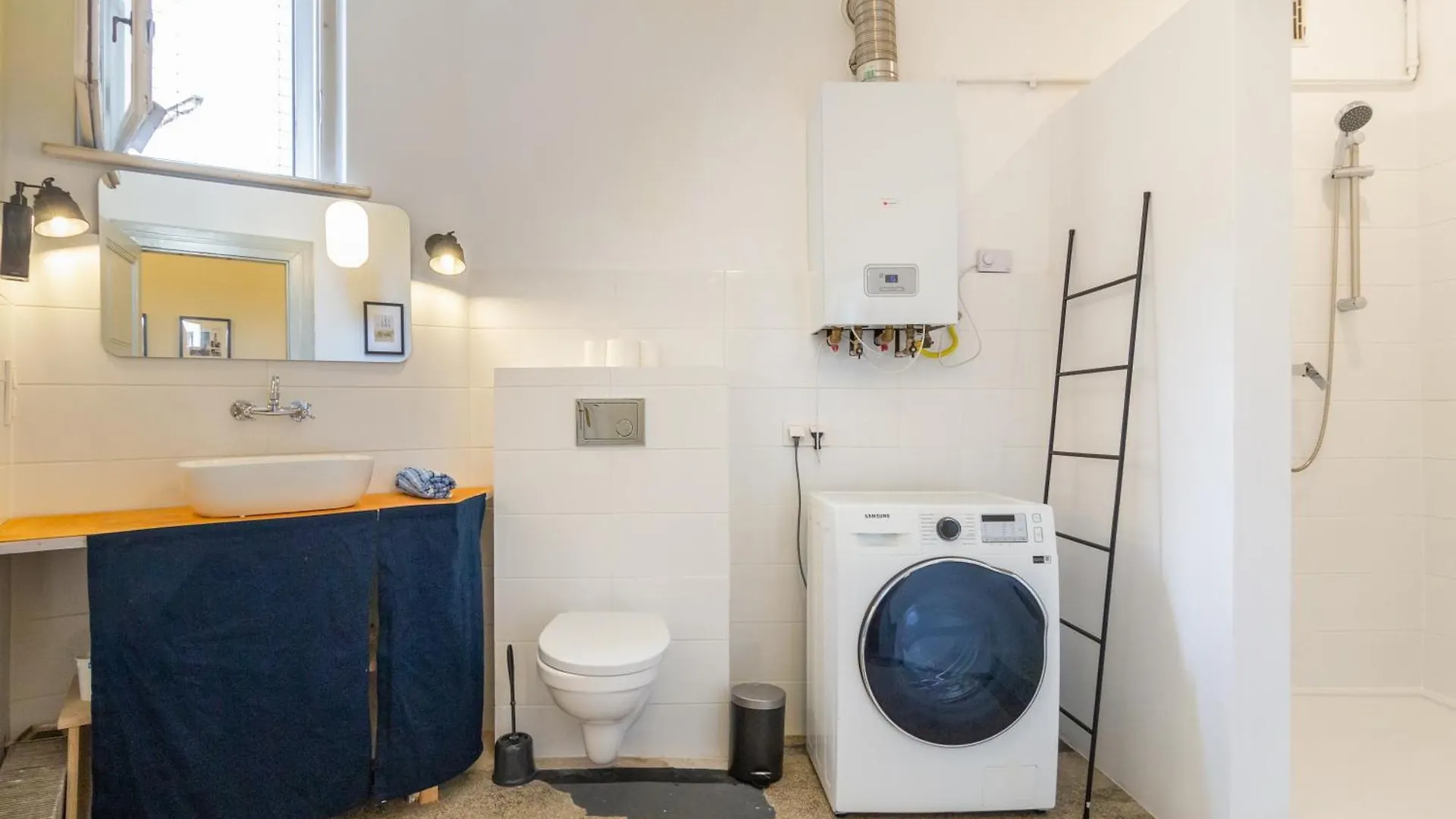 Vintage Charm,3 Bedrooms,Old Town Krakow