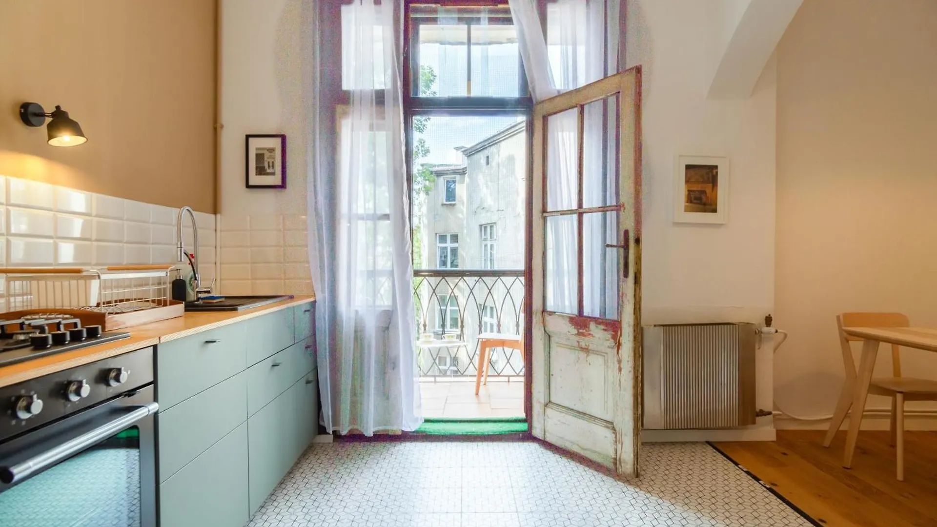 Vintage Charm,3 Bedrooms,Old Town Krakow