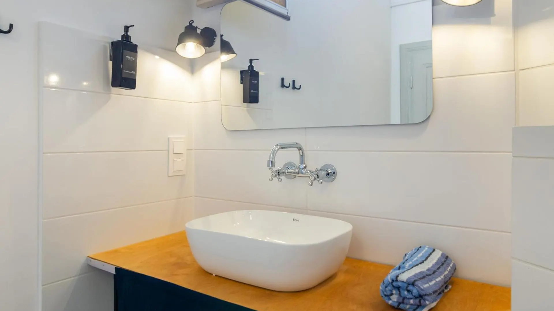 Apartment Vintage Charm,3 Bedrooms,Old Town Krakow Poland